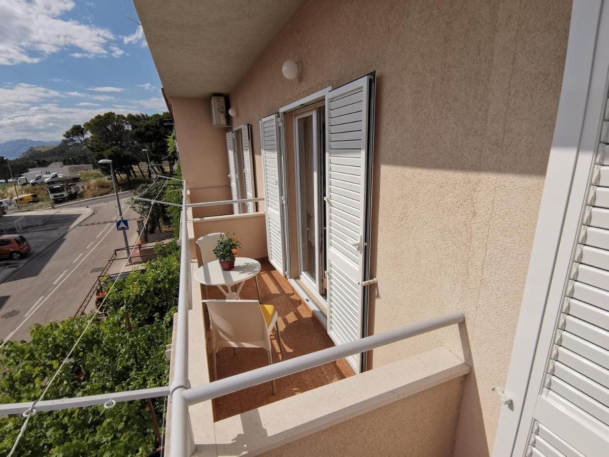 מאקרסקה Apartmani Riba מראה חיצוני תמונה